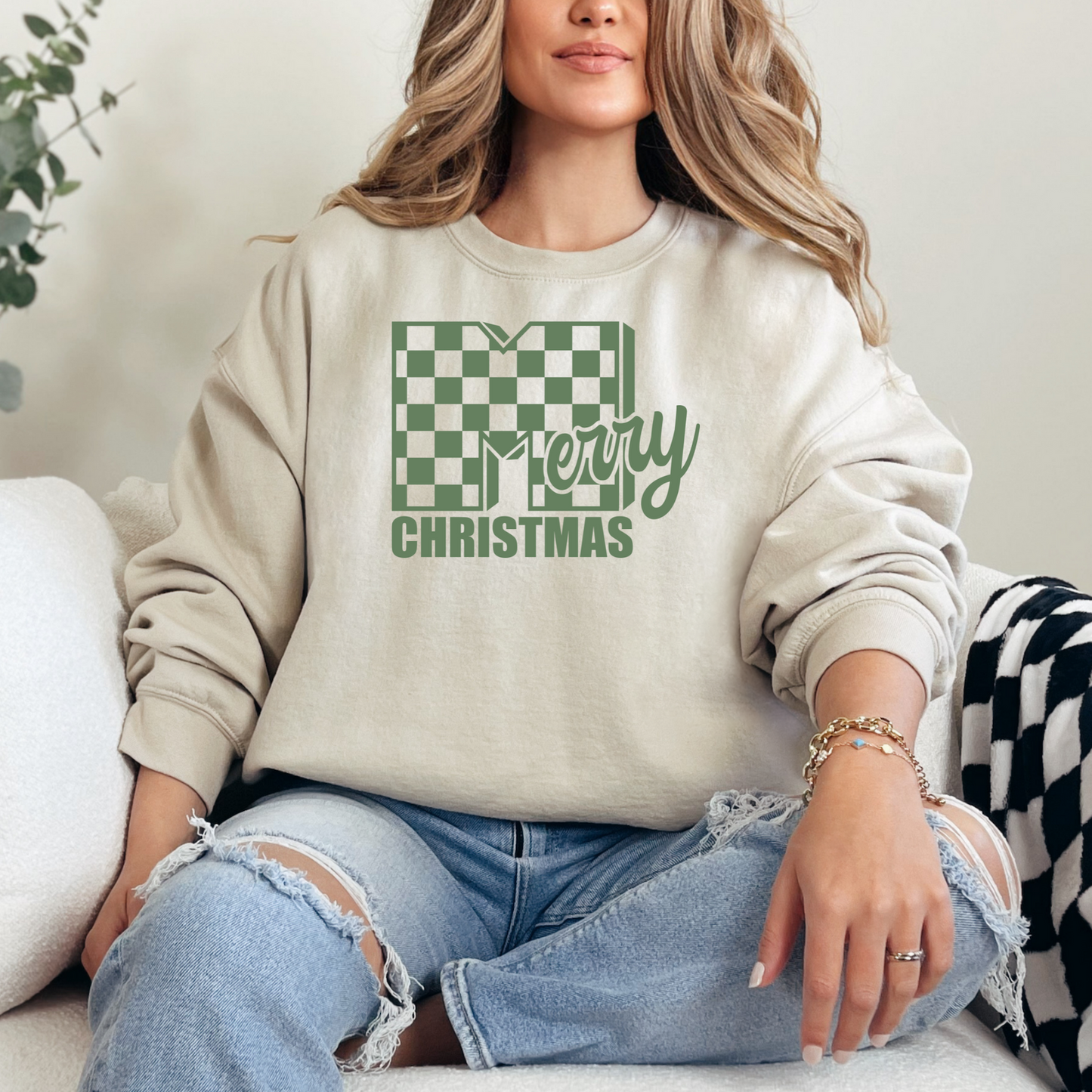 Merry Christmas Holiday Checkered T-shirt Sweatshirt