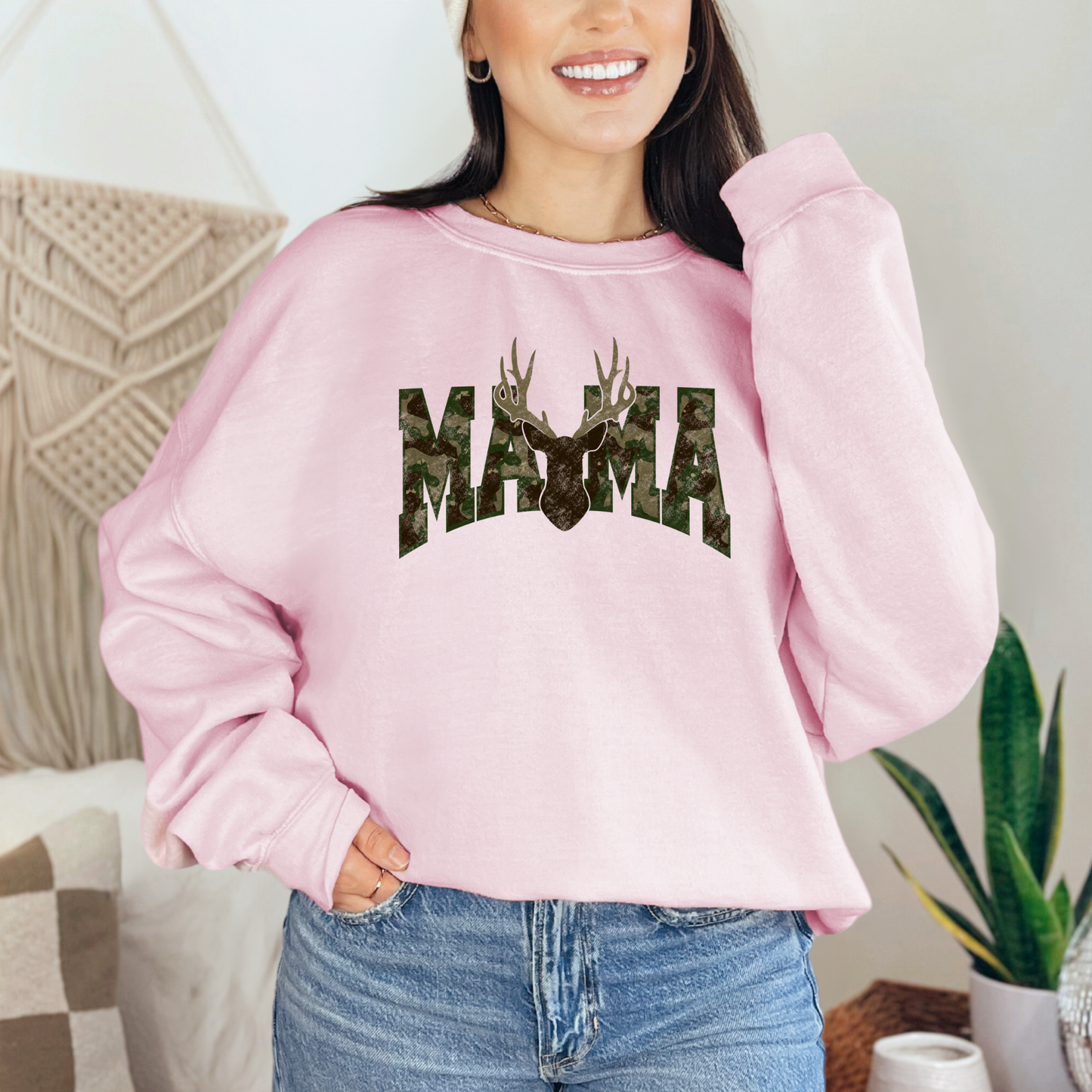 Mama Hunting Bow Girly Camo T-shirt Sweatshirt