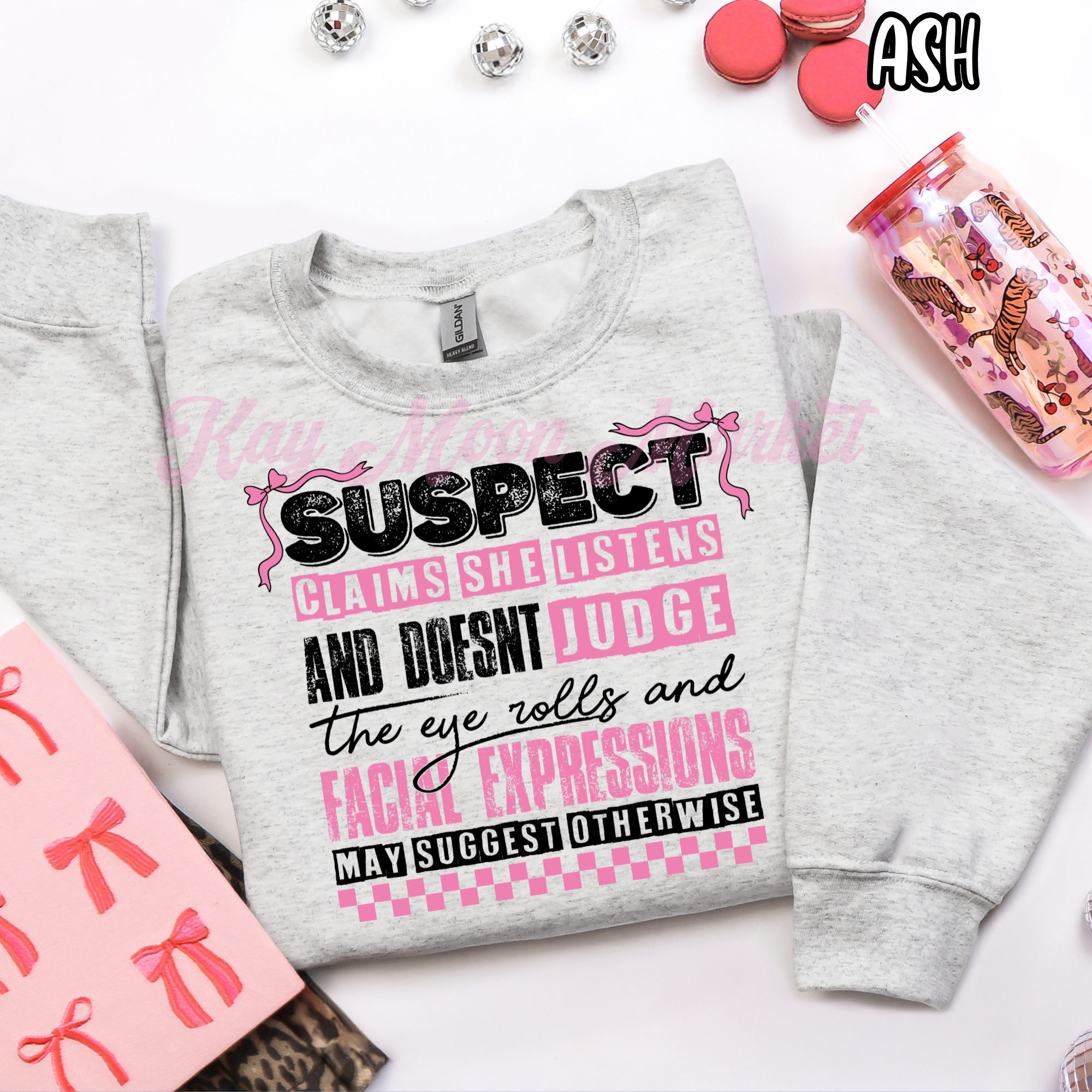 Suspect claims she listens and doesn't judge - Funny - T-shirt Sweatshirt