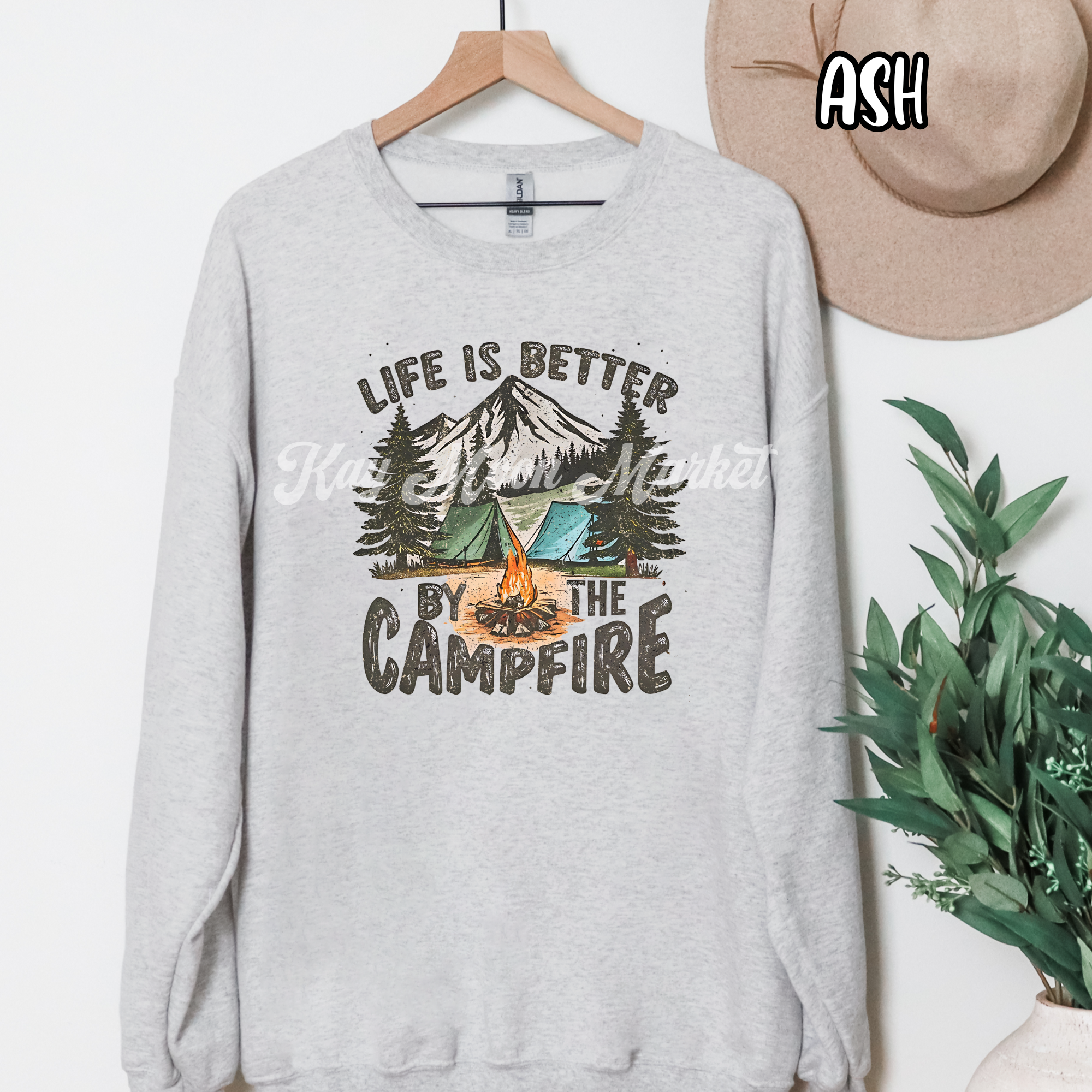 Life Is Better By The Campfire - Camping - T-shirt Sweatshirt