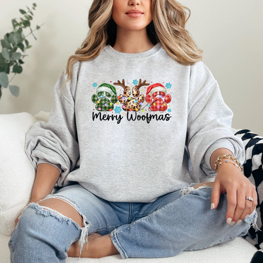 Merry Woofmas Holiday Christmas Dog Paws Lights T-shirt Sweatshirt