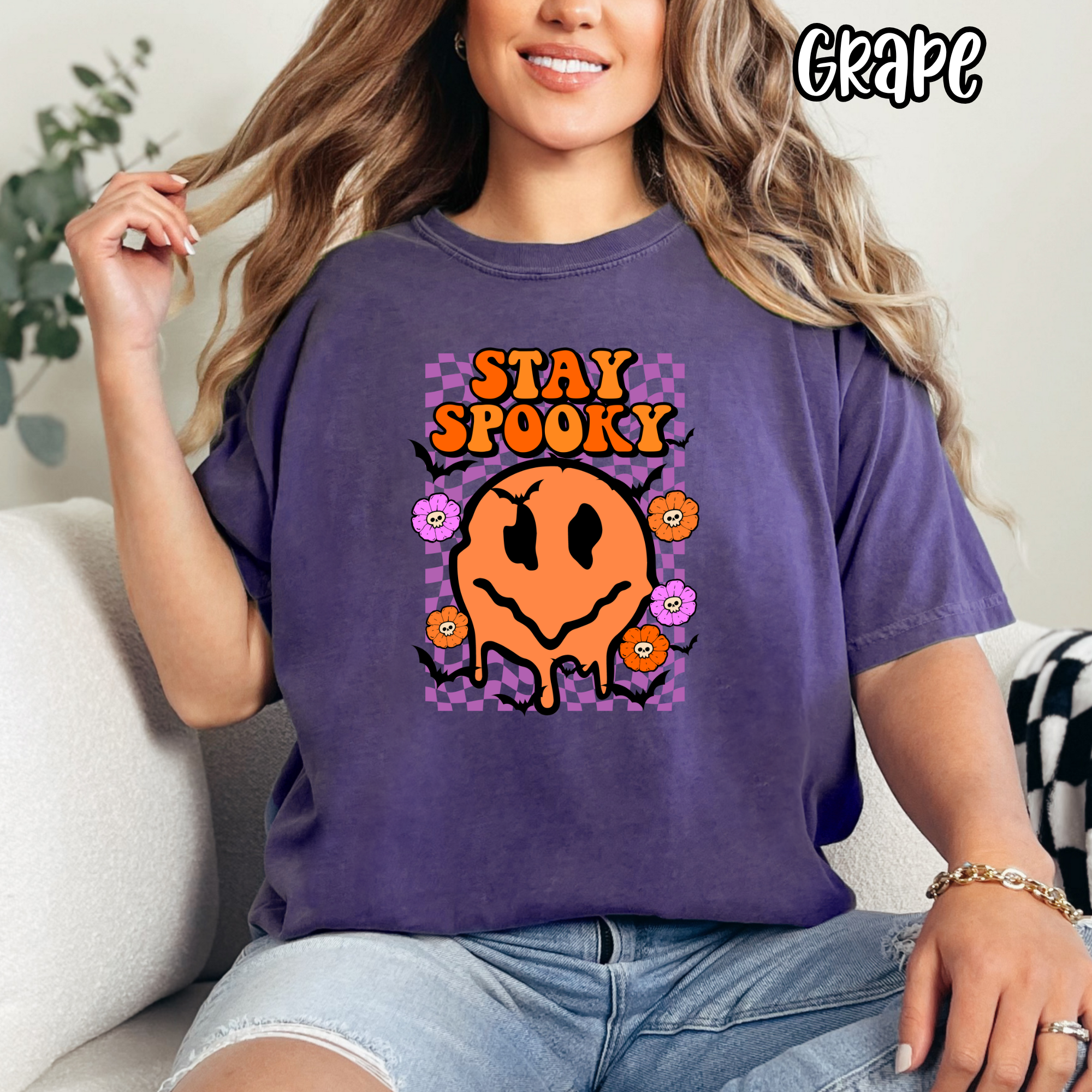 Stay Spooky - Checkered Halloween Fall Fun - T-Shirt Sweatshirt