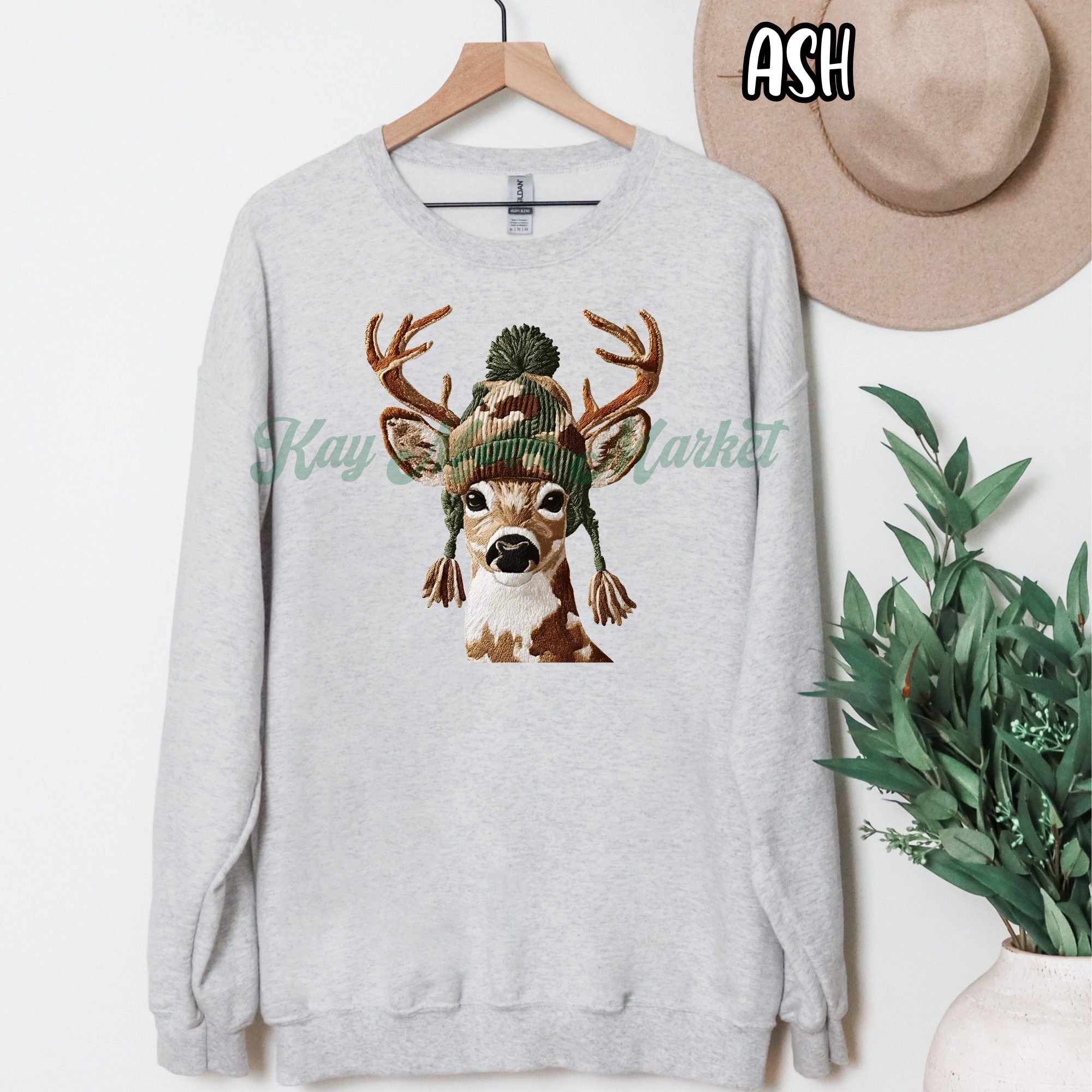 Camo Hat Deer- Faux Yarn Cute Unisex- T-shirt Sweatshirt