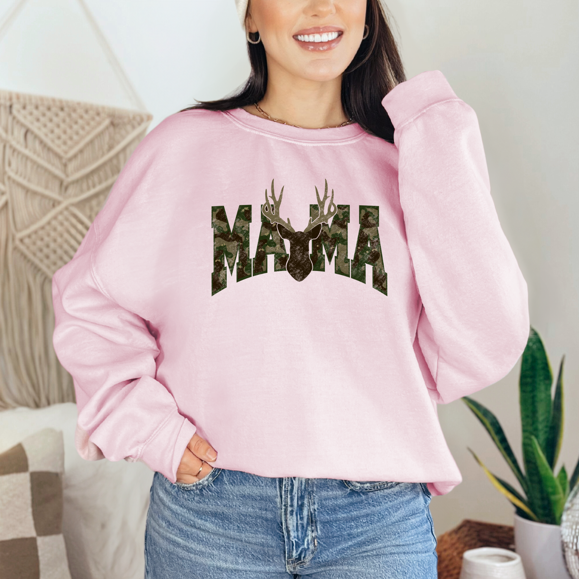 Mama Hunting Bow Girly Camo T-shirt Sweatshirt