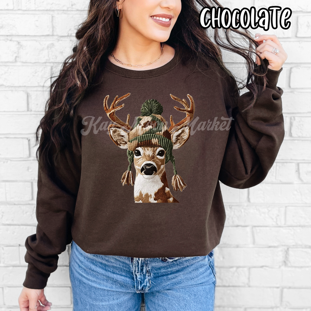 Camo Hat Deer- Faux Yarn Cute Unisex- T-shirt Sweatshirt