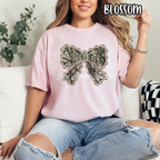 Camo Ruffle Bow - Trending Camouflage Cute - T-shirt Sweatshirt